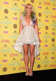 Jennifer love hewitt and jim carrey at the barker hangar in santa monica, california Definitive Proof That Britney Spears Is Queen Of The Teen Choice Awards