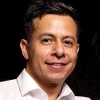 90+ perfiles de «Luis Escalera»