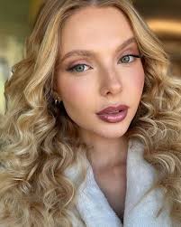 Ana Claudia Albino️️️‎‏