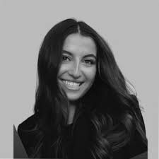 You know it's a good day to be a social media manager when you FINALLY wake  up to a decent instagram update 🥹🤝 Say goodbye to tapping through IG  story videos in