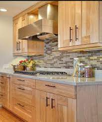Classic Kitchen Design Kitchen Design Kitchen Cabinet Design Maple Kitchen Cabinets