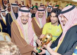 يفتقر محتوى هذه المقالة إلى الاستشهاد بمصادر. Ù†ØµØ± Ø²Ù…Ø§Ù† ÙŠØ¹ÙˆØ¯ Ø¨ÙƒØ£Ø³ Ø³Ù„Ù…Ø§Ù† ØµØ­ÙŠÙØ© Ø§Ù„Ø§Ù‚ØªØµØ§Ø¯ÙŠØ©