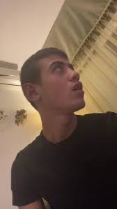 Hand Gestures Explained: A Unique Performance