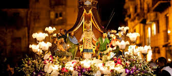 La settimana santa di caltanissetta è un evento tradizionale che si ripete da secoli durante la settimana che precede la pasqua nel centro storico di caltanissetta. La Settimana Santa In Sicilia Le Processioni Da Non Perdere