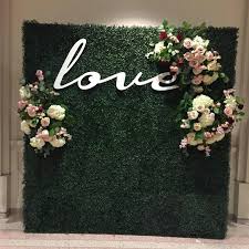 Love Hedge Wall With Fresh Flowers 8x8 Wedding Backdrop Flower Wall Wedding Wedding Decorations
