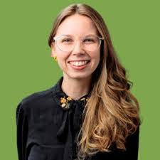 Lana Whiting's Instagram, Twitter & Facebook