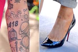 10s will end completely, and every important thing that happens in the 10s is vividly remembered. Ariana Grande Gets Tattoo Remembering Pete Davidson S Dad People Com