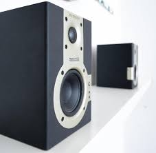 Musikanlagen können in verschiedenen rahmen genutzt werden. Raumakustik Gute Lautsprecher Reichen Fur Tollen Sound Nicht Aus Welt
