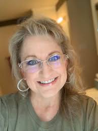 My name is Ashley Roberts😊 I am a Special Education Assistant at PHES I  started Assisting 2 years ago and really found my passion for Special  Education when I was lucky enough