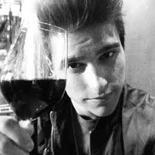 På eric saades dag i så mycket bättre berättar popstjärnan om en stundtals stökig uppväxt. Eric Saade Instagram