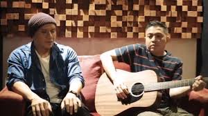 Telah ku mungkiri janjiku lagi walau seribu kali. Lirik Lagu Tanpa Batas Waktu Hits Romantis Ade Govinda Ft Fadly Padi