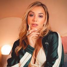 Escute as músicas de emma heesters no apple music. Emma Heesters Net Worth Biography Age Husband Ethnicity Height Songs Career Biography Gist