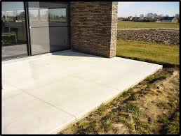 tom janssens betonvloeren moderne tuin terras betonvloeren