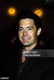 7.129 foto e immagini ad alta risoluzione di Steve Kyle