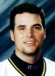 Player photos for the 1995-96 Niagara Falls Thunder at hockeydb.com