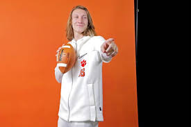 It seems as if people are misreading my sentiment. Clemson Qb Trevor Lawrence S Fiancee Shows Off Her Engagement Ring Tigerdroppings Com
