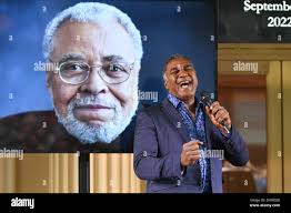 Earl lewis hi-res stock photography and images