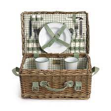 Must confess that a couple of the items aren't that appealing to me, e.g. Picknick Korb Country House Soho Home 2 Personen The Box Shop