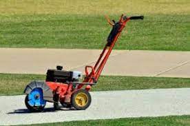 A lawn edger can give you perfect look of your garden. Best Lawn Grass Edger Buyer S Master Guide Edge Your Lawn