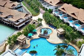 1.1km petrol pump caltex 1.7km sk pasir panjang n9 10km tanjung tuan recreation forest 11km kuala linggi melaka 12km teluk kemang pd 18km pantai bagan pinang 23km port dickson 57km ayer keroh. Executive Pool Villa Water Chalets Grand Lexis Port Dickson Property For Sale On Carousell