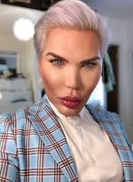 Rodrigo alves hat nur einen einzigen wunsch: Jessica Alves Zeigt Aus Neue Haare Und Extreme Gesichts Chirurgie Nach Dem Coming Out Als Trans Aktuelle Boulevard Nachrichten Und Fotogalerien Zu Stars Sternchen