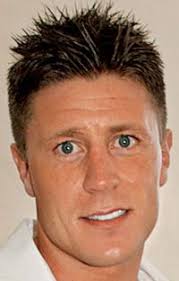 Anton Robinson boxer •