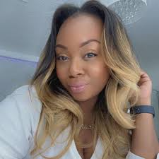 Tiesha Robinson (@iamtiesharobinson)