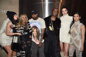 However, by july 2016, asap rocky was dating her sister, kendall jenner. People Think Kendall Jenner And A Ap Rocky Walking Together Means They Teen Vogue