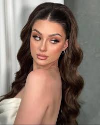 Looking for someone that can do my hair and makeup October 4th, 2025!!!!