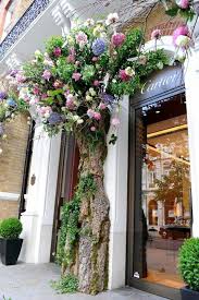 Beyond Gorgeous Mcqueens London Flower Shop Floral Shop Flower Display