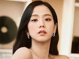 Jisoo BLACKPINK Jadi Rebutan Brand Mewah, Harga Kontrak Naik 2x Lipat?