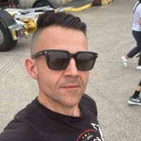 600+ profili “Carmelo”