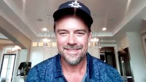 He was on the football, basketball, and track teams in high school, then went on to play college football at minot state university. Josh Duhamel Calls Shotgun Wedding Co Star Jennifer Lopez A Force Of Nature Exclusive Kmov Com