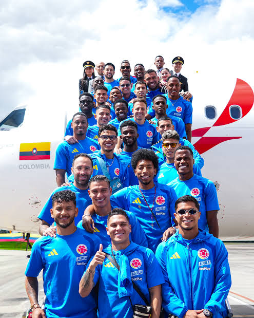 A días de que arranque el Mundial 2026, la @fcfseleccioncol afina los  últimos detalles en San Diego. Con @jamesrodriguez10 y @luisdiaz19_ al  frente, la Tricolor llega con la ilusión intacta y el