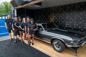 John wick's mustang there have been three john wick movies, all starring keanu reeves as an assassin (a fourth sequel is being filmed now). John Wick Mustang Headed To Lambeau Field For Packers Vikings Game