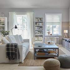 It is also a leisure zone where you put your feet up a pendant such as the ikea ps 2014 pendant lamp makes an arresting centrepiece that you can arrange the room around. Deco Salon Notre Galerie De Photos Salon Ikea Living Room Living Room Inspiration Living Room Furniture Inspiration