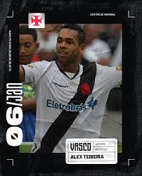 (born 6 january 1990) is a brazilian footballer who most recently played for chinese club jiangsu suning. Em Rede Social Vasco Homenageia Alex Teixeira Aniversariante Do Dia Netvasco