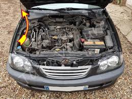 Ouvrir Capot Toyota Avensis