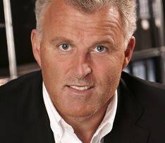 Peter rudolf de vries (born 14 november 1956) is a dutch investigative journalist and crime reporter. Peter R De Vries Nu Netherlands News Weblog