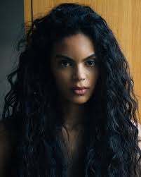 Samara Oliveira's Instagram, Twitter & Facebook