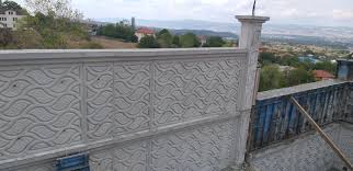 Beton bahçe duvarı, duvar kalıbı, bahçe duvar kalıbı, beton duvar kalıbı, desenli duvar kalıbı, polyester kalıplar imalatı. Desenli Bahce Duvar Izmit Baski Beton Dekoratif Bahce Kalip Desenler
