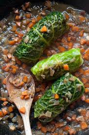 Feuilles De Chou Farcies Recette Facile La Cuisine De Nathalie Chou Farci Recette Recettes De Cuisine Chou Farci