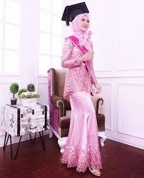 50 Model Baju Wisuda Terbaru 2020 Modern Terbaik