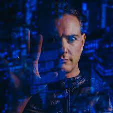 Jason Wann's Instagram, Twitter & Facebook