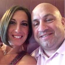 Kelly Barefoot's Instagram, Twitter & Facebook