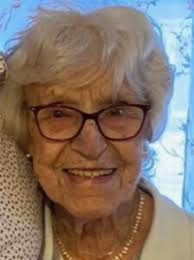 Mme Reine-Aimée (Mémé) Derepentigny