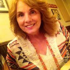 Marian Lindamood's Instagram, Twitter & Facebook