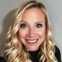 Amanda Hildenbrand's Instagram, Twitter & Facebook