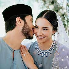 Sekarang aku tgh dlm proses diy aku punya veil utk nikah nanti. Veil Nikah Baju Songket Malay Wedding Muslim Wedding Photos Wedding Photoshoot