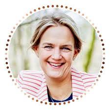 Ellen Krogh's Instagram, Twitter & Facebook